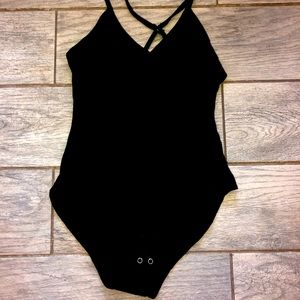 Black crisscross back bodysuit 🤍